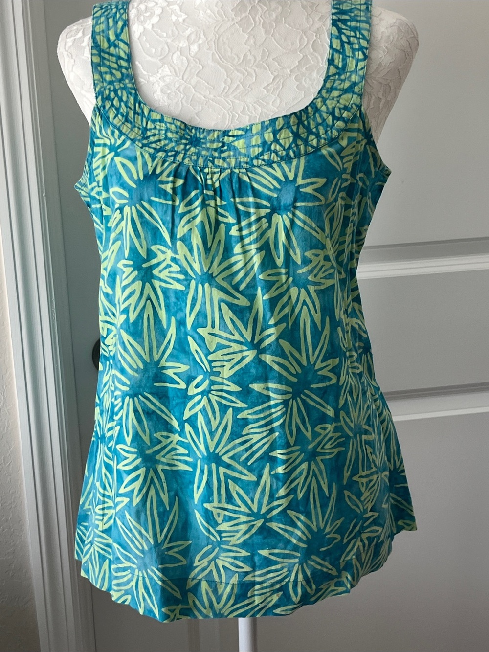 Nomadic Traders Teal & Lime Floral Batik style Scoop Neck Tank